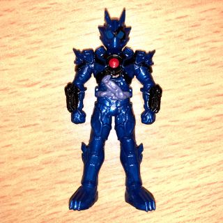 バンダイ(BANDAI)の仮面ライダーゼロワン　アサルトウルフ　びっくらたまご　バスボム　バスボール(特撮)