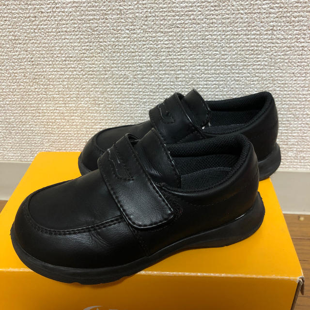 16 5センチ 美品 黒い靴 フォーマル用の通販 By Yj S Shop ラクマ