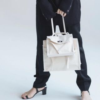 シー(SEA)のSEA PARODY CANVAS BAG K/M (トートバッグ)