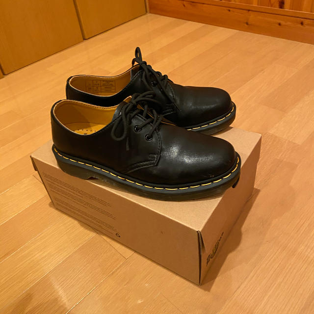 Dr.Martens 3ホール 今週末までの限定値下げ