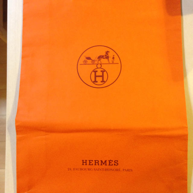 Hermes(エルメス)の新品 HERMES スタイ キッズ/ベビー/マタニティの授乳/お食事用品(お食事エプロン)の商品写真