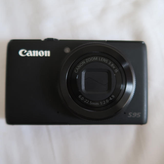 Canon Powershot S95 美品カメラ