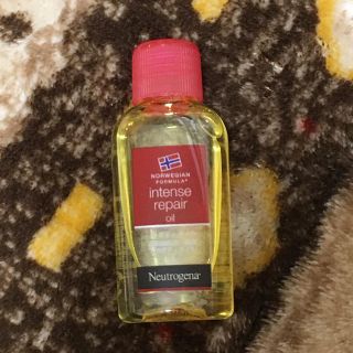 ニュートロジーナ(Neutrogena)の新品　ニュトロジーナ　ミニ　ボディオイル(ボディオイル)