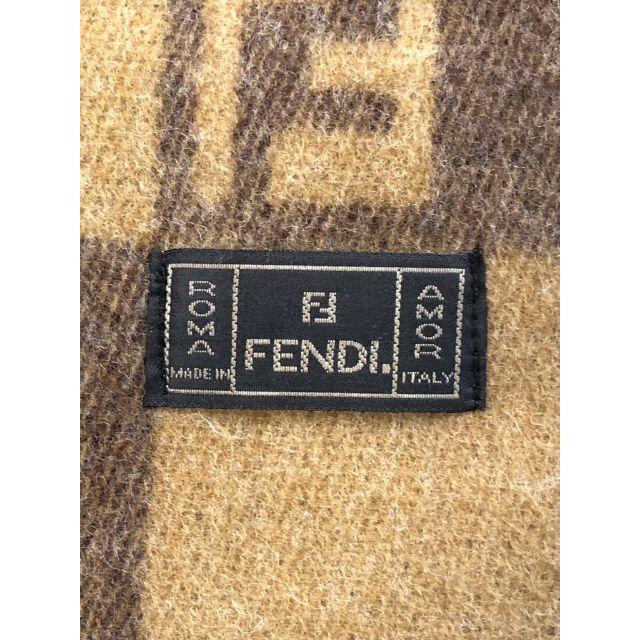 FENDI(フェンディ)の早いもの勝ち！FENDI　ズッカ柄　マフラー　カシミア？ レディースのファッション小物(マフラー/ショール)の商品写真