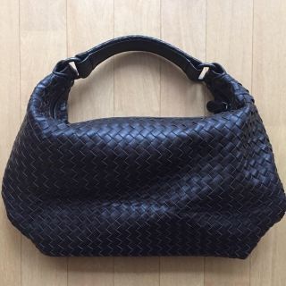 ボッテガヴェネタ(Bottega Veneta)のボッテガヴェネタ 肩に優しい持ち手 収納力抜群バッグ(ショルダーバッグ)