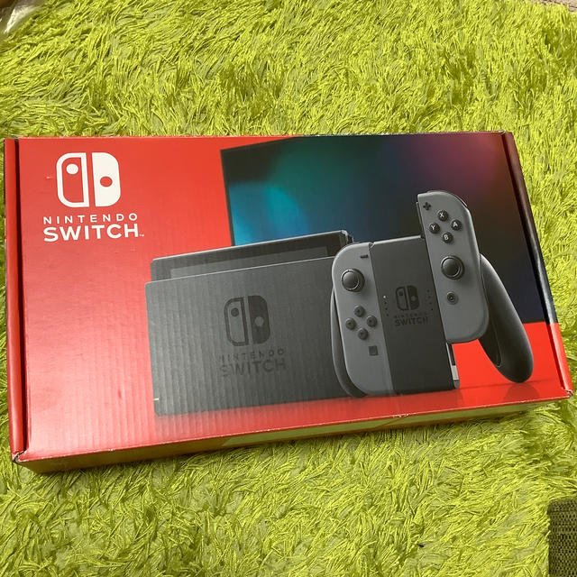 Nintendo Switch(ニンテンドースイッチ)のほぼ未使用品　Nintendo Switch エンタメ/ホビーのゲームソフト/ゲーム機本体(家庭用ゲーム機本体)の商品写真