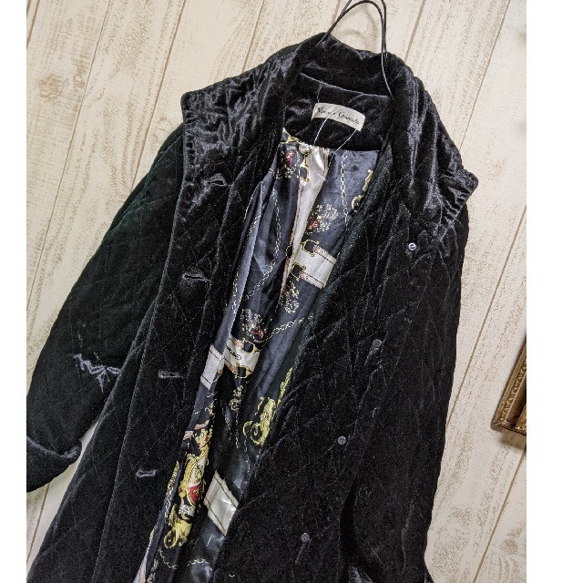 Grimoire(グリモワール)のused古着アンティーク キルティングベロアロングコート レディースのジャケット/アウター(ロングコート)の商品写真