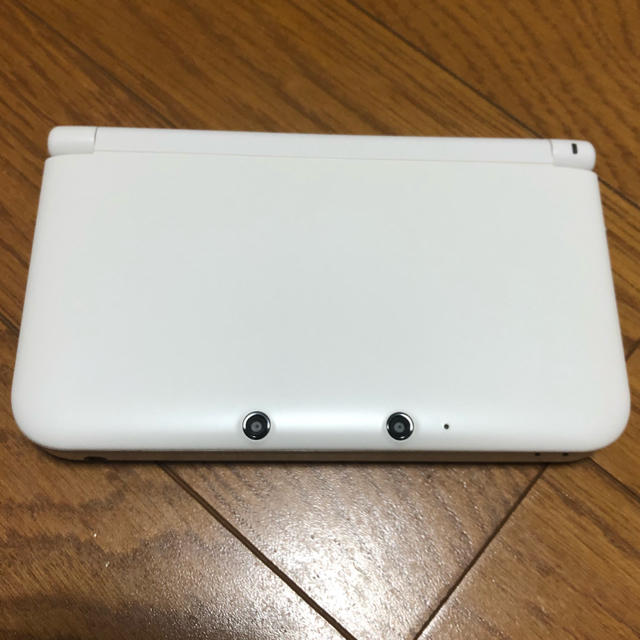 ニンテンドー3DS(ニンテンドー3DS)のNintendo 3DS  LL 本体 ホワイト エンタメ/ホビーのゲームソフト/ゲーム機本体(携帯用ゲーム機本体)の商品写真