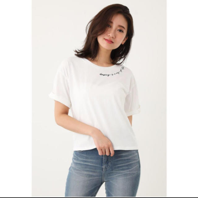 rienda(リエンダ)の❤️【送料込】rienda  デザインロゴTシャツ レディースのトップス(Tシャツ(半袖/袖なし))の商品写真