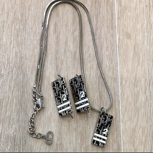 お得】 Dior - ピアス ネックレス ディオール ピアス - vinnydum.cz