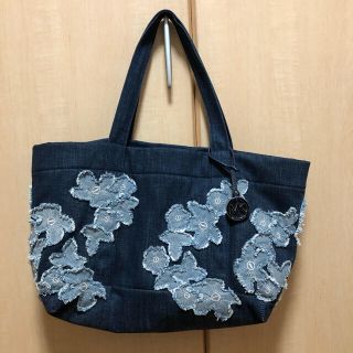 マイケルコース(Michael Kors)のマイケルコース　デニムバック　デニム　花柄　白い花　大きめ　トートバック(トートバッグ)