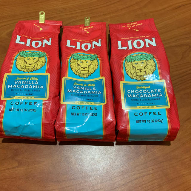 LION(ライオン)のライオンコーヒー　バニラマカダミア　283グラム3パック 食品/飲料/酒の飲料(コーヒー)の商品写真