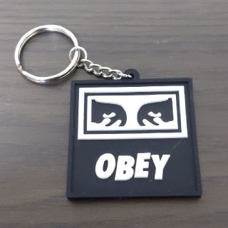 オベイ(OBEY)の「縦5cm横5.2cm」OBEY キーホルダーキーストラップ(その他)