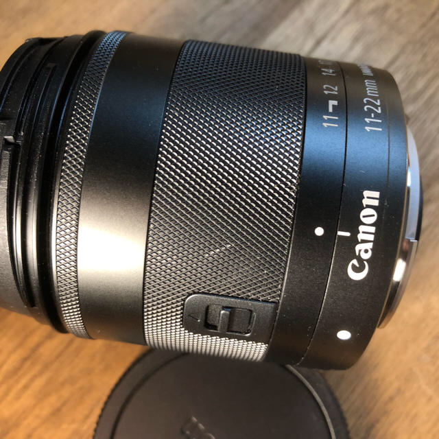 Canon(キヤノン)のEF-M11-22mm f4-5.6 IS STM スマホ/家電/カメラのカメラ(レンズ(ズーム))の商品写真