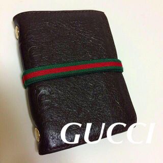 GUCCI(名刺入れ/定期入れ ・ レッド/赤色系)のフリマアイテム一覧 GUCCI(名刺入れ/定期入れ ・ レッド/赤色系)のフリマアイテム一覧