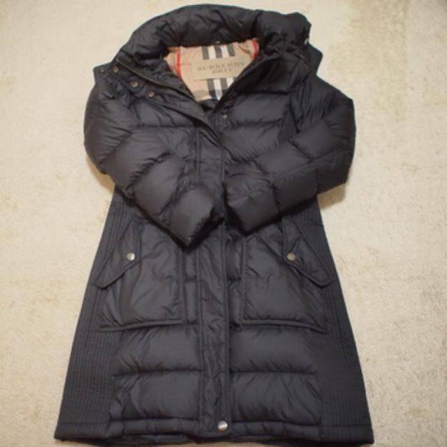 BURBERRY(バーバリー)の♪新品 自宅保管♪ パリで購入 BURBERRY BRIT ダウンコート M レディースのジャケット/アウター(ロングコート)の商品写真