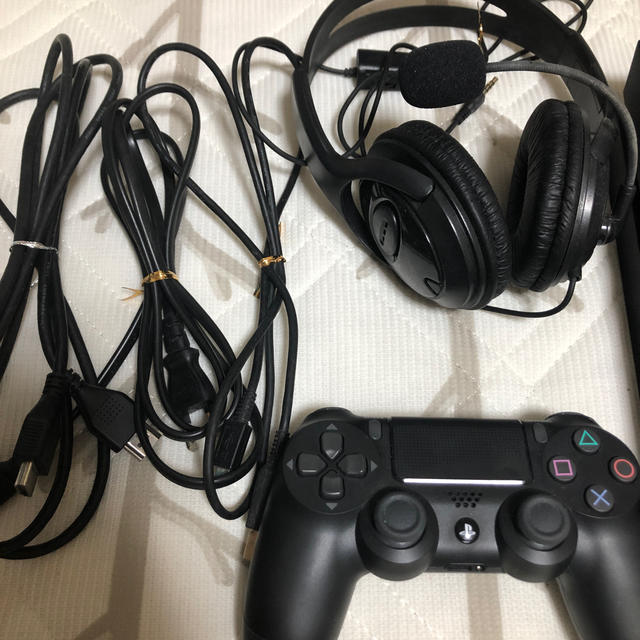 プレイステーション4 ジェットブラック 1tb 初期化済み 動作確認済み プレイステーション4 ジェットブラック 1tb 初期化済み 動作確認済み
