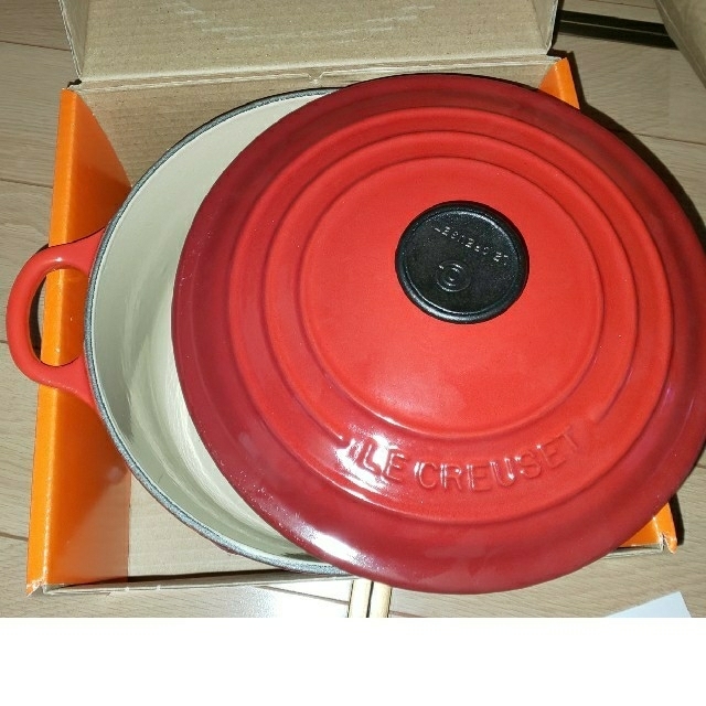 LE CREUSET(ルクルーゼ)のル・クルーゼ 鍋 インテリア/住まい/日用品のキッチン/食器(鍋/フライパン)の商品写真