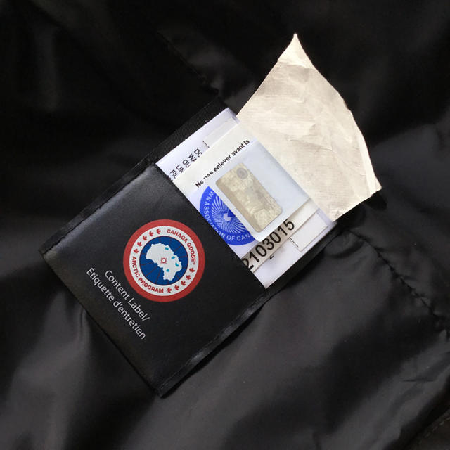 CANADA GOOSE(カナダグース)のカナダグース ダウンベスト 正規品 メンズのジャケット/アウター(ダウンベスト)の商品写真