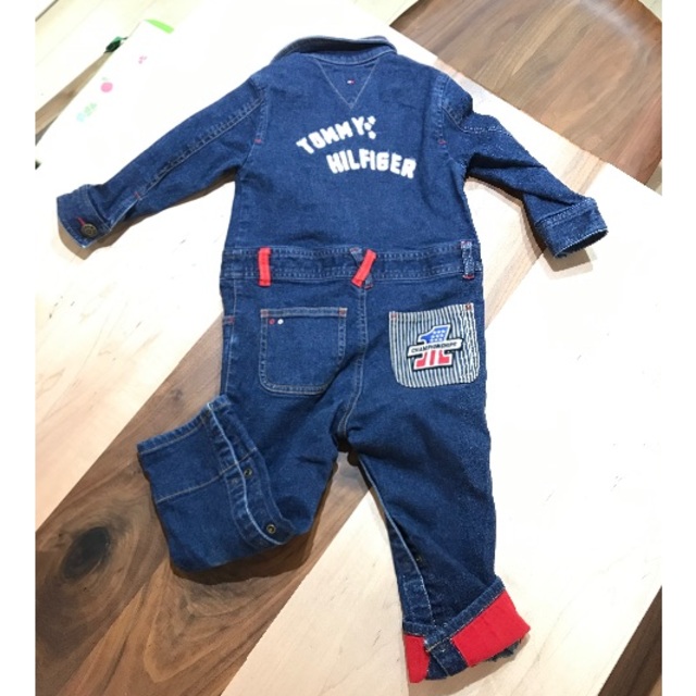 TOMMY HILFIGER(トミーヒルフィガー)の専用　つなぎ　ロンパース　90 キッズ/ベビー/マタニティのキッズ服男の子用(90cm~)(その他)の商品写真