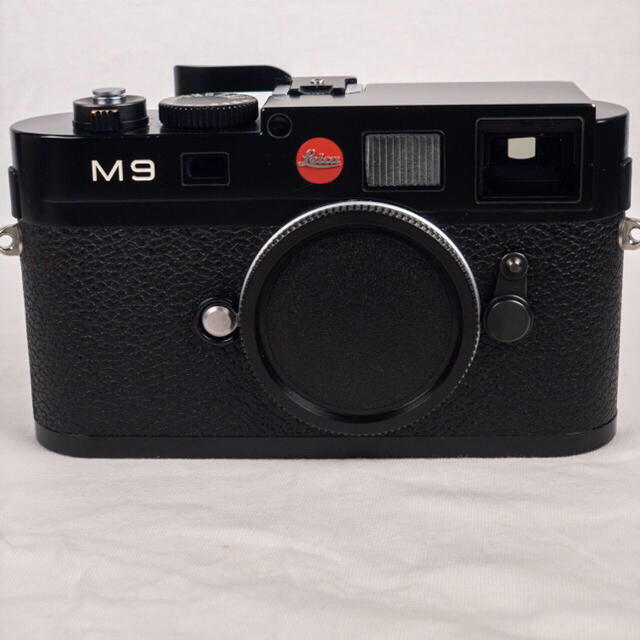 LEICA(ライカ)の【マロニー様専用】Leica  M9 ブラックペイント CCD改良版 スマホ/家電/カメラのカメラ(デジタル一眼)の商品写真