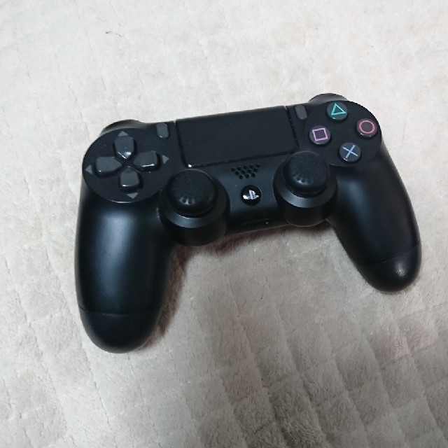 PlayStation4(プレイステーション4)のPS4 Pro CUH7200B エンタメ/ホビーのゲームソフト/ゲーム機本体(家庭用ゲーム機本体)の商品写真