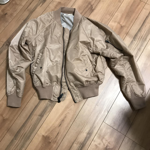 FEAR OF GOD(フィアオブゴッド)のFOG Essentials Raglan Bomber Jacket  メンズのジャケット/アウター(ミリタリージャケット)の商品写真