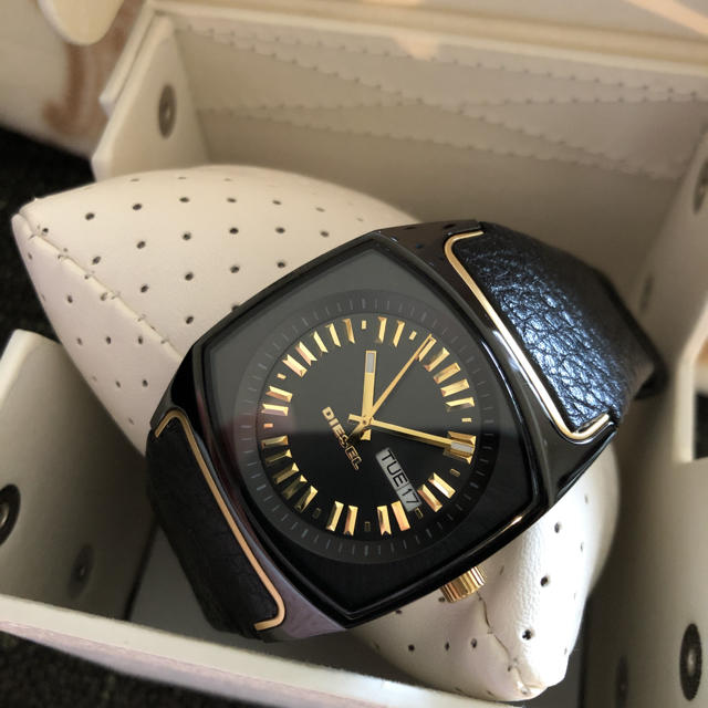 ディーゼル　革ベルト　レディース時計　腕時計　クォーツのサムネイル