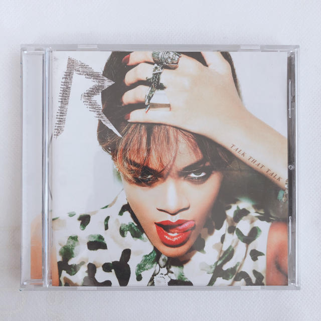 Talk That Talk リアーナ Rihanna CDアルバム 輸入盤 エンタメ/ホビーのCD(R&B/ソウル)の商品写真