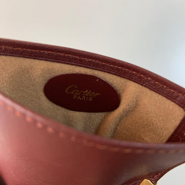 Cartier(カルティエ)のサトウ様専用　カルティエ　レザー　メガネケース レディースのファッション小物(サングラス/メガネ)の商品写真