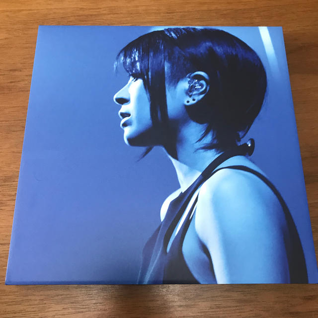 DVDブルーレイHikaru　Utada　Laughter　in　the　Dark　Tour　2