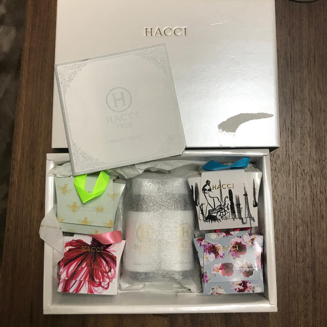 HACCI(ハッチ)のHACCIセット コスメ/美容のベースメイク/化粧品(その他)の商品写真