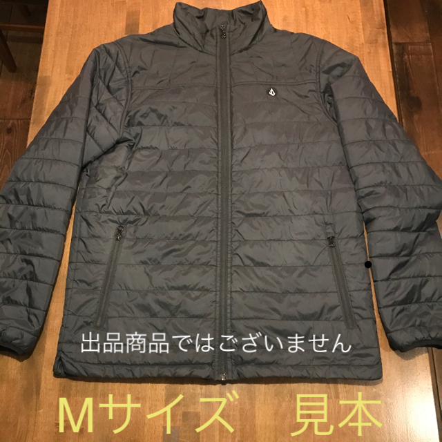 volcom(ボルコム)のvolcom ダウン　ジャケット　M 新品未開封 メンズのジャケット/アウター(ダウンジャケット)の商品写真