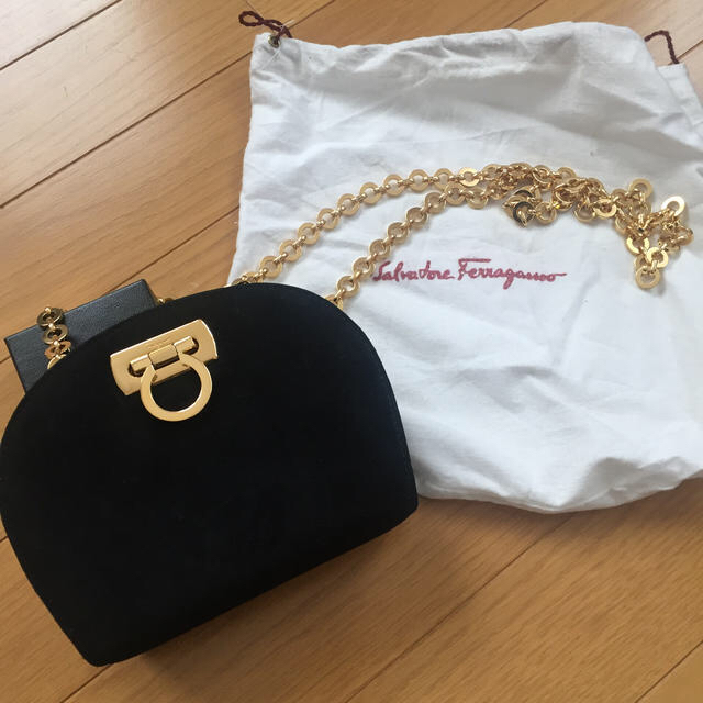 Salvatore Ferragamo - KH様専用 美品 フェラガモ チェーンショルダー ...