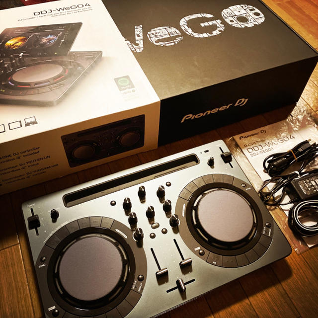 Pioneer(パイオニア)の★美品★パイオニア/Pioneer DJコントローラー DDJ-WEGO4-K★ 楽器のDJ機器(DJコントローラー)の商品写真