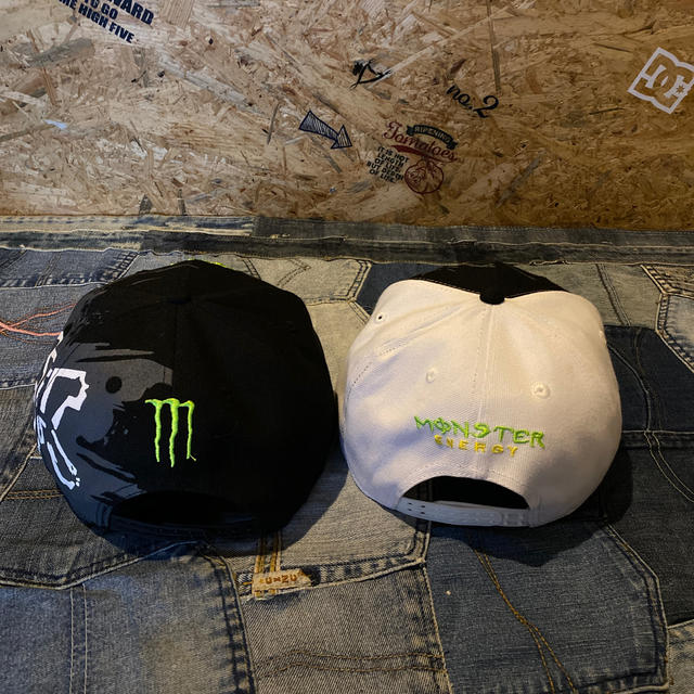 volcom(ボルコム)のいろはす様専用　MONSTER ENERGYキャップセット メンズの帽子(キャップ)の商品写真