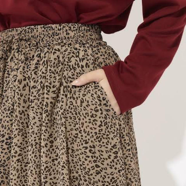 Right-on(ライトオン)のヒョウ柄スカート レディースのスカート(ロングスカート)の商品写真