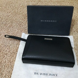 バーバリー(BURBERRY)のBURBERRY セカンドバッグ 黒(新品未使用)(セカンドバッグ/クラッチバッグ)