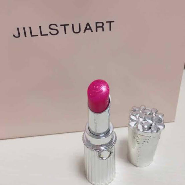 JILLSTUART(ジルスチュアート)のジルスチュアートリップブロッサム  50 dazzling poinsettia コスメ/美容のベースメイク/化粧品(口紅)の商品写真