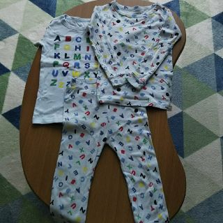 ベビーギャップ(babyGAP)のbaby GAP  パジャマ3点セット 110cm  5歳くらいまで用(パジャマ)