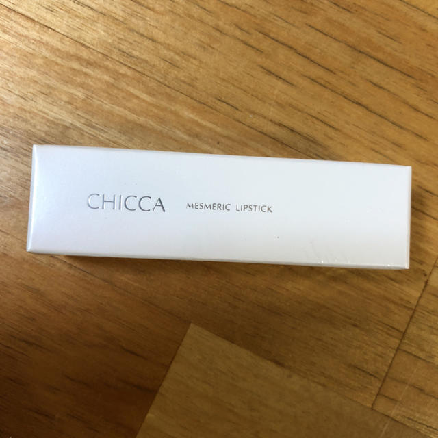 CHICCAキッカ メスメリック リップスティック 02 アーモンドクリーム