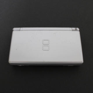ニンテンドーDS(ニンテンドーDS)のニンテンドーDS Lite グロスシルバー #27(携帯用ゲーム機本体)