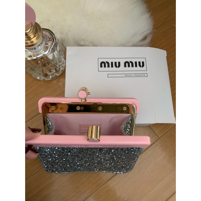 miumiu(ミュウミュウ)のmiumiu フルールダルジャン コスメ/美容の香水(香水(女性用))の商品写真