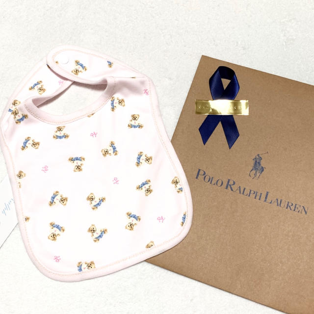 Ralph Lauren(ラルフローレン)のプチプレゼント♡ʾʾ Baby Girl 新品 ポロベア スタイ キッズ/ベビー/マタニティのこども用ファッション小物(ベビースタイ/よだれかけ)の商品写真