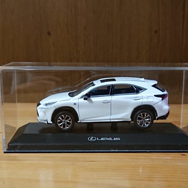 LEXUS NX200t