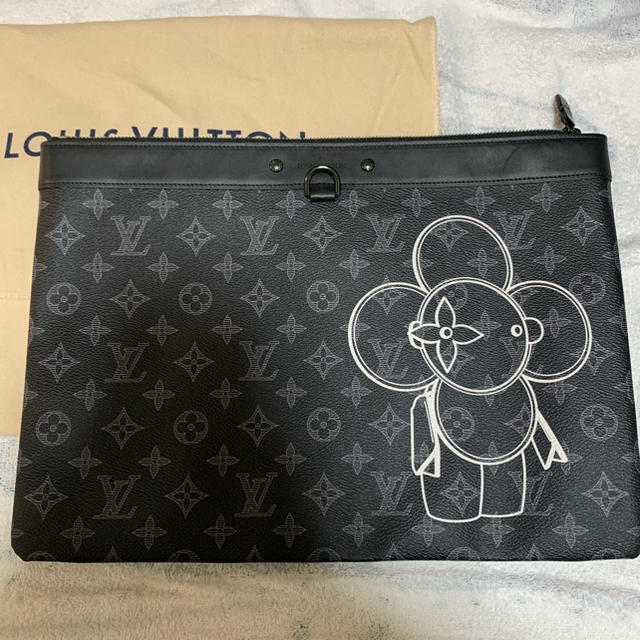 ルイヴィトン　LOUIS VUITTON クラッチバッグ