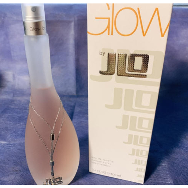 J.Lo(ジェニファーロペス)のJ.Lo GLOW 100ml【新品未使用】 コスメ/美容の香水(香水(女性用))の商品写真