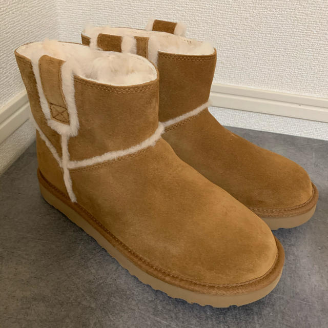 新品未使用 UGG クラシック ミニ スピルシーム ムートンブーツ - ブーツ