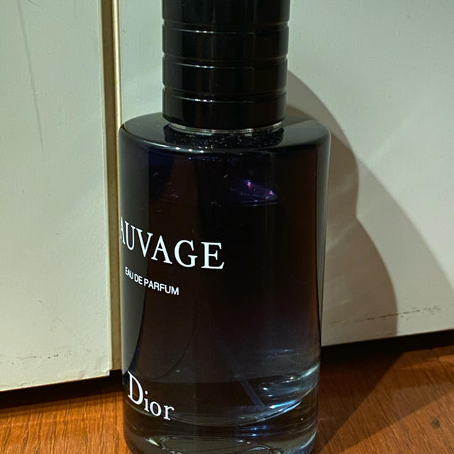 Dior(ディオール)のDior SAUVAGE edp 100ml コスメ/美容の香水(香水(男性用))の商品写真