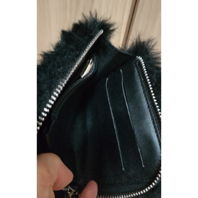 EMODA(エモダ)のEMODA　ファーウォレット 黒巾着袋付 レディースのファッション小物(財布)の商品写真